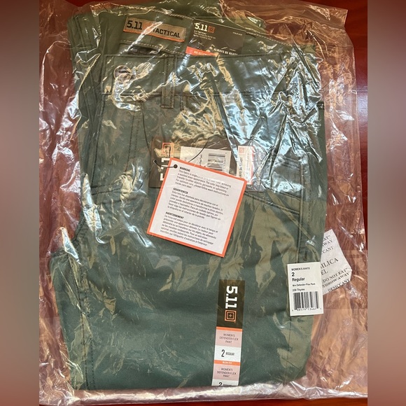 5.11 Tactical Women’s Defender Pants. Size 2. Thyme green - Picture 3 of 4